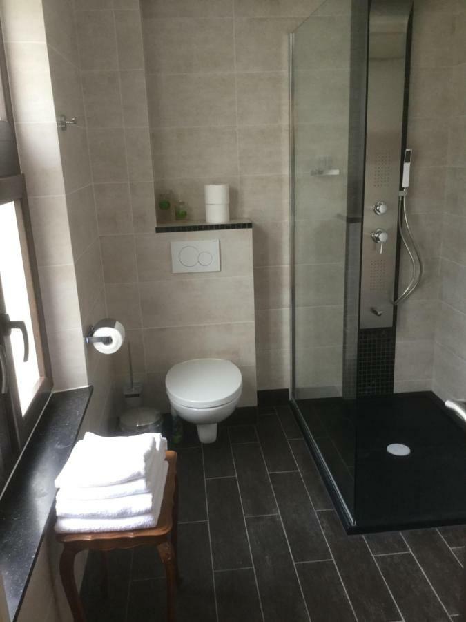 Au Manoir Des Vallees Maffe Екстер'єр фото