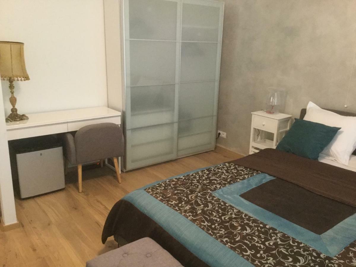 Au Manoir Des Vallees Maffe Екстер'єр фото